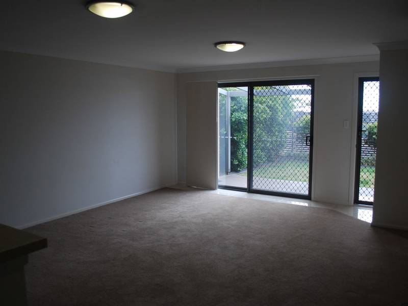 2/14 Sunning Street, KEARNEYS SPRING