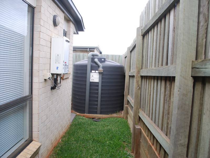 2/14 Sunning Street, KEARNEYS SPRING