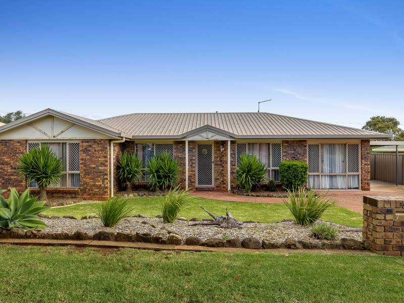 34 Gainsborough Drive, Glenvale