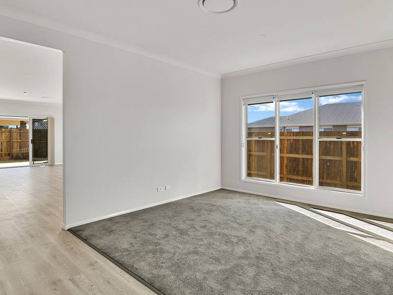 7 Pilgrim Street, MIDDLE RIDGE