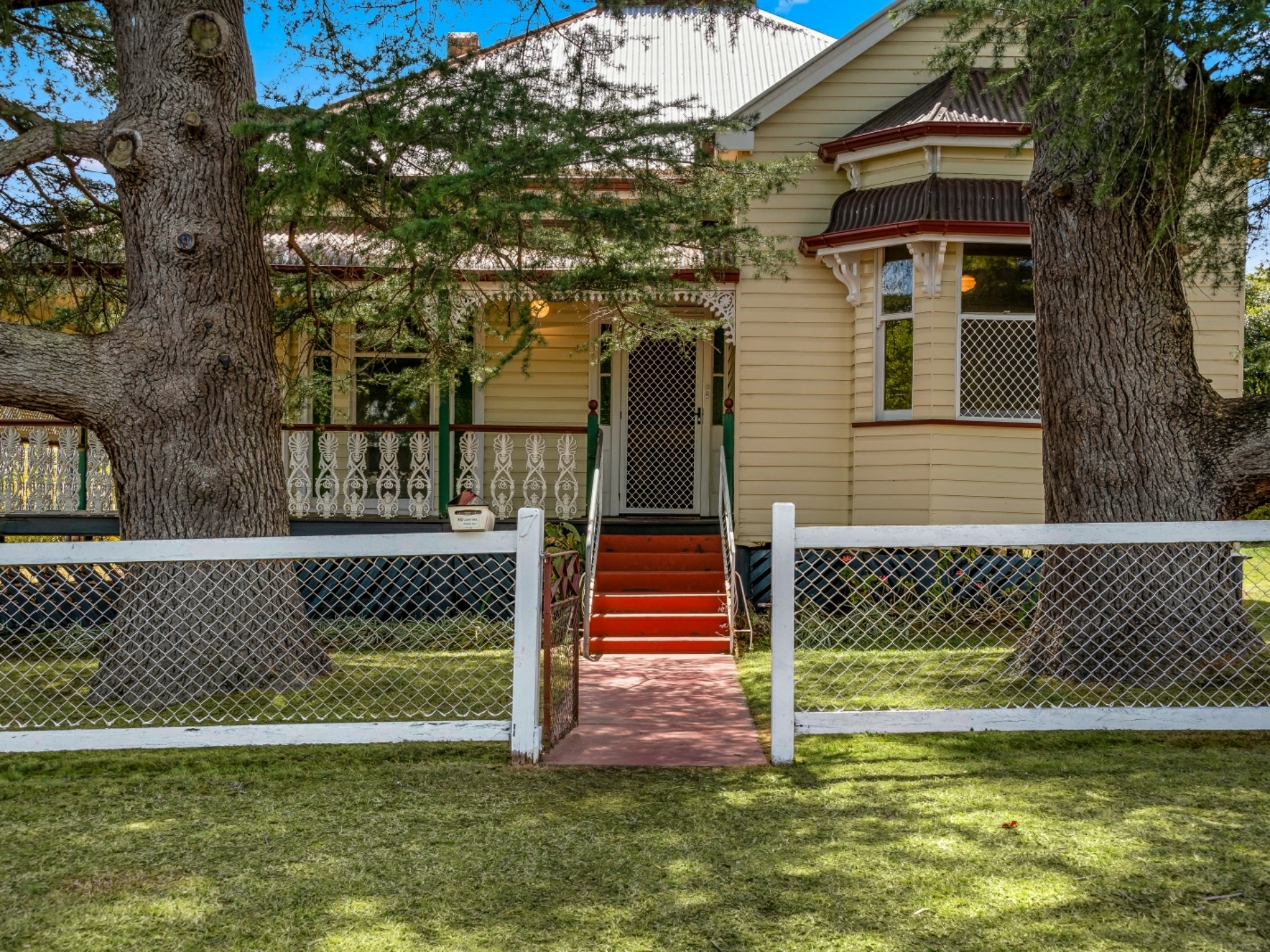 7 Stirling Street, EAST TOOWOOMBA