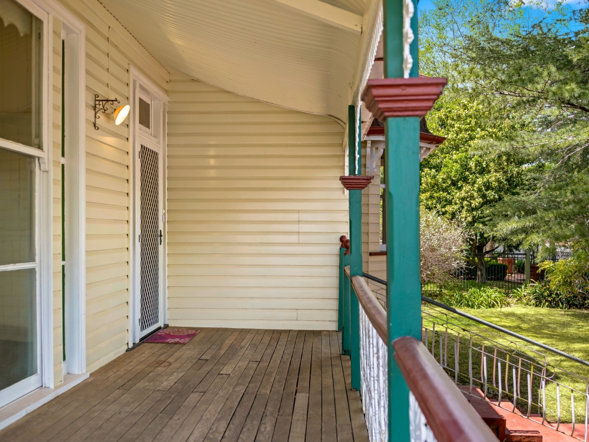 7 Stirling Street, EAST TOOWOOMBA