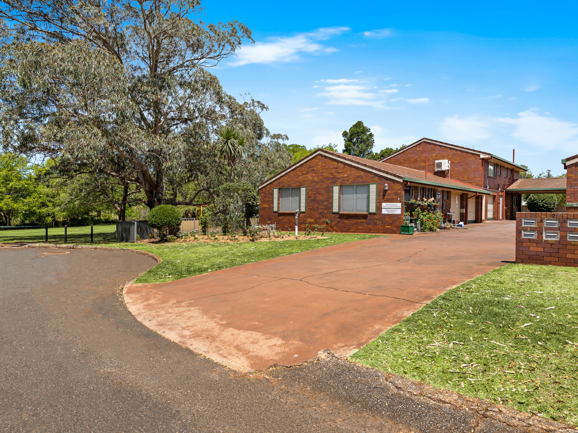 4/2 Bright Street, South Toowoomba