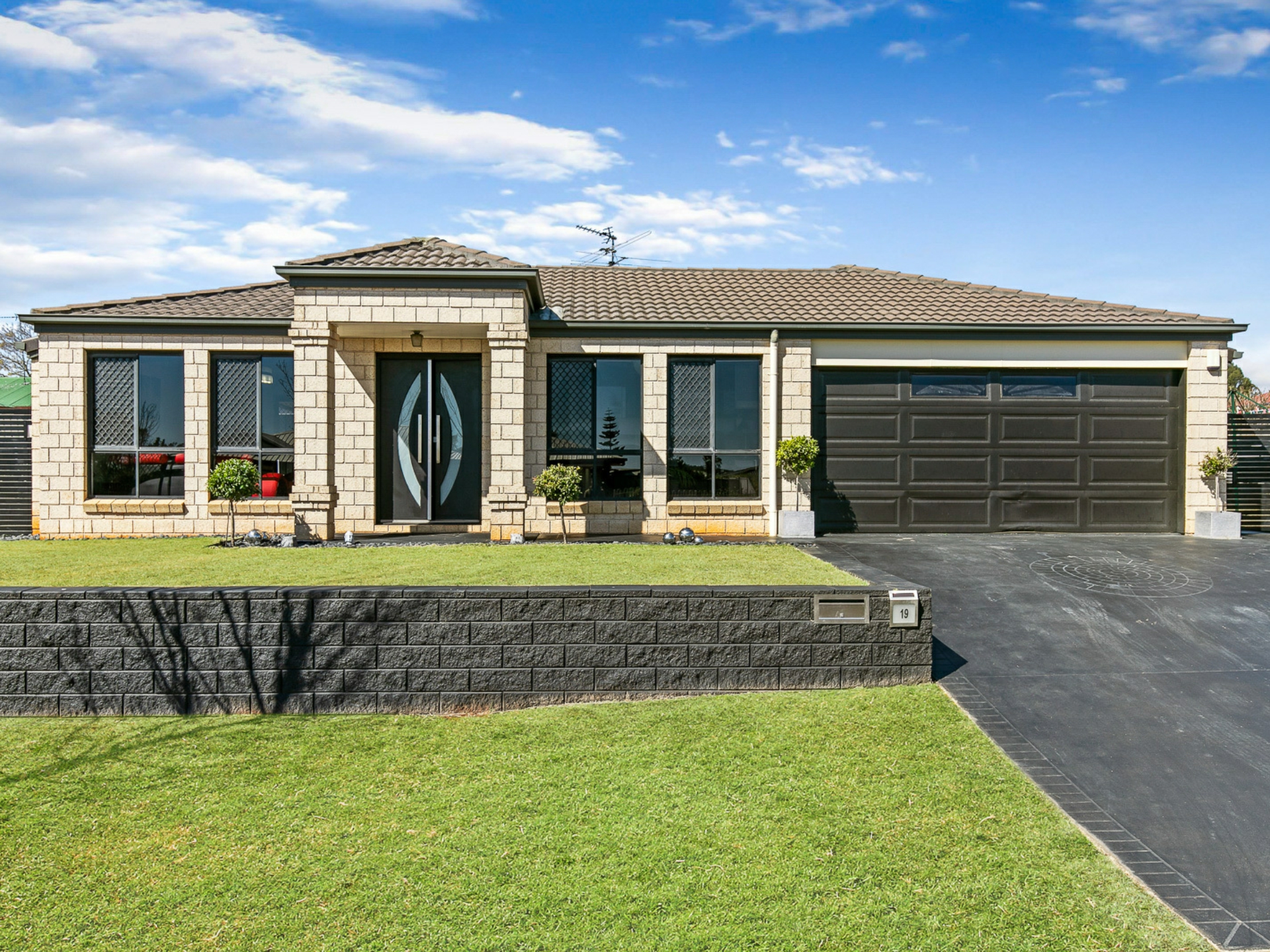 19 Biscay Crescent Glenvale QLD