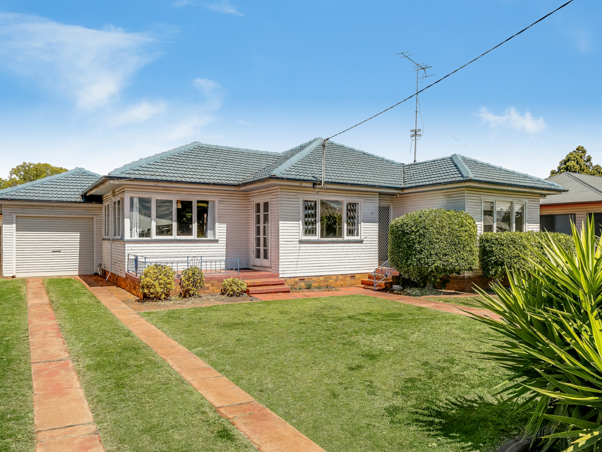 118 Hill Street Newtown QLD