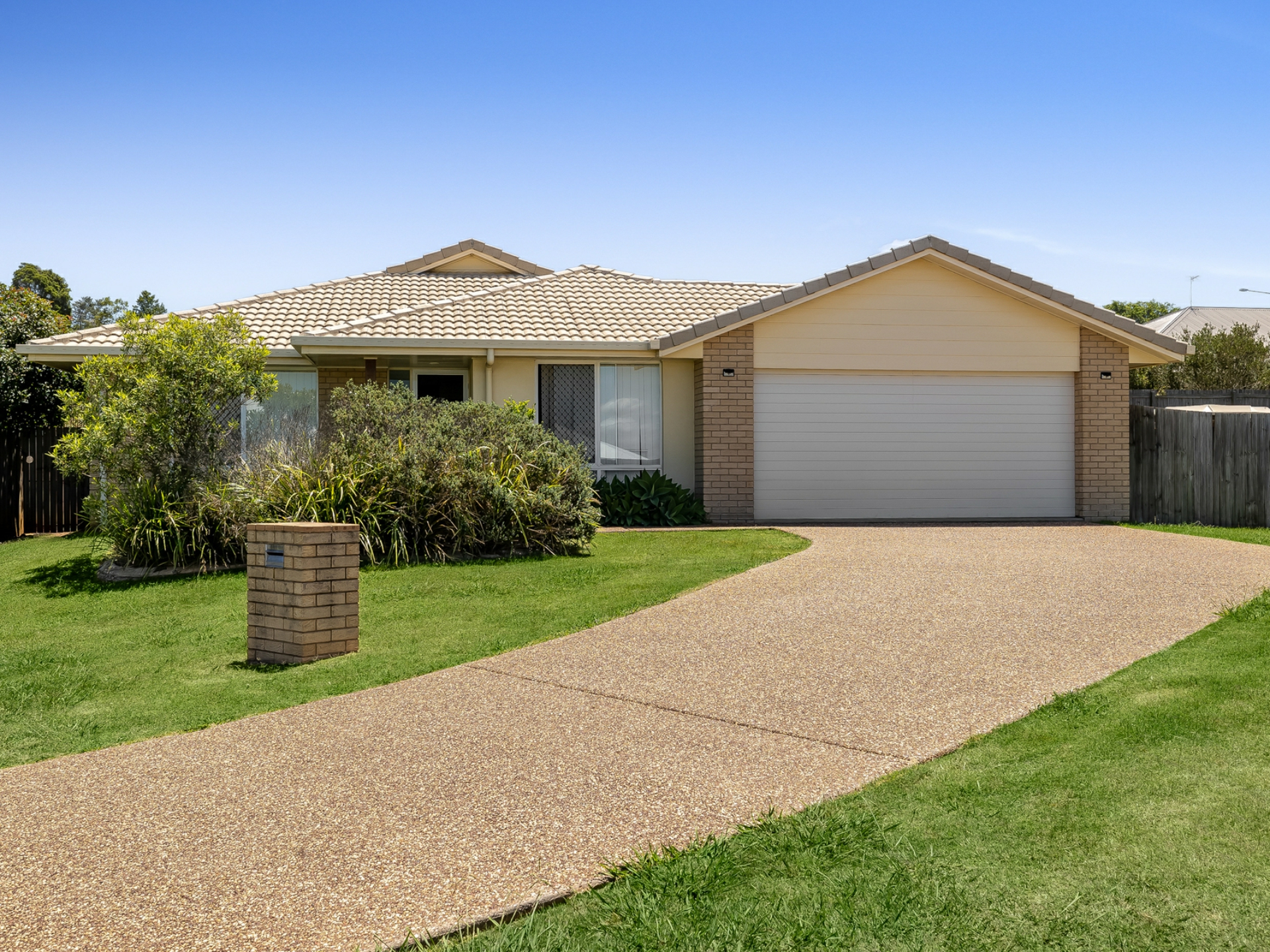 1 Gaudron Close Wilsonton Heights QLD