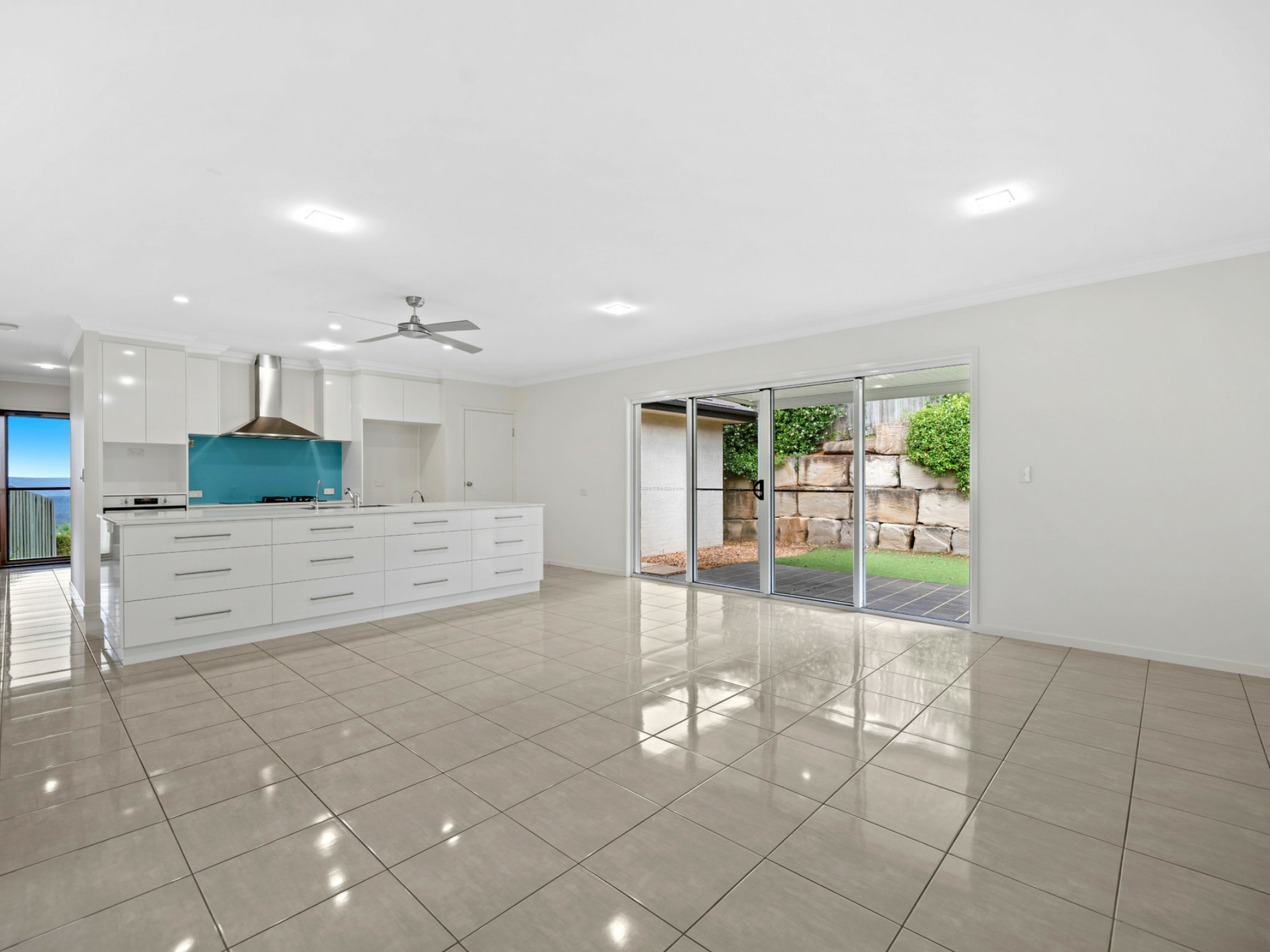1/22 Piccadilly Court, MOUNT LOFTY