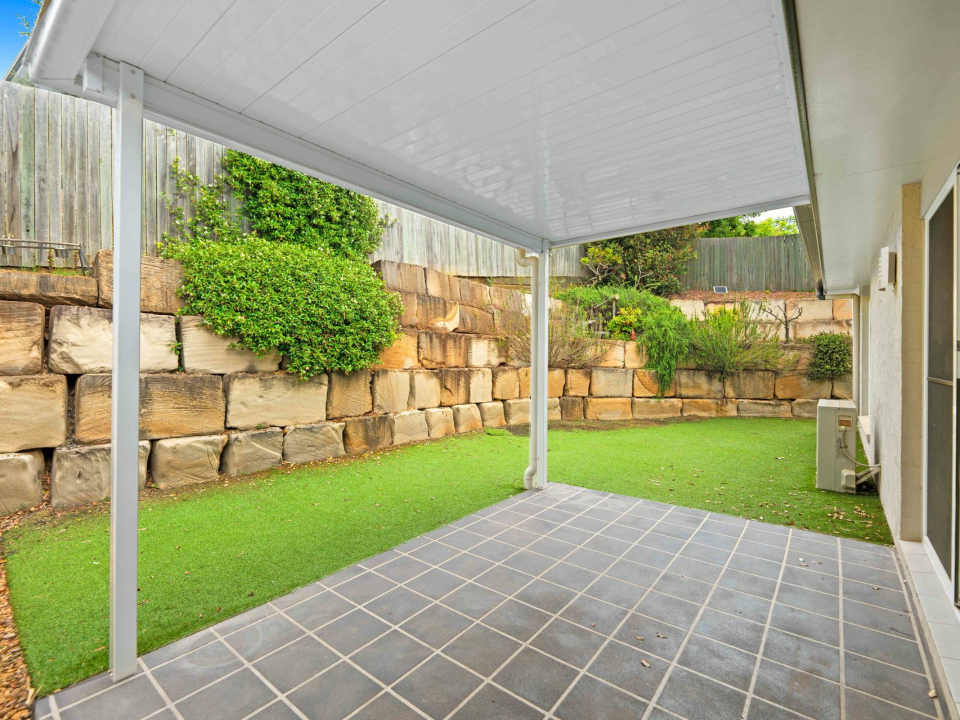 1/22 Piccadilly Court, MOUNT LOFTY