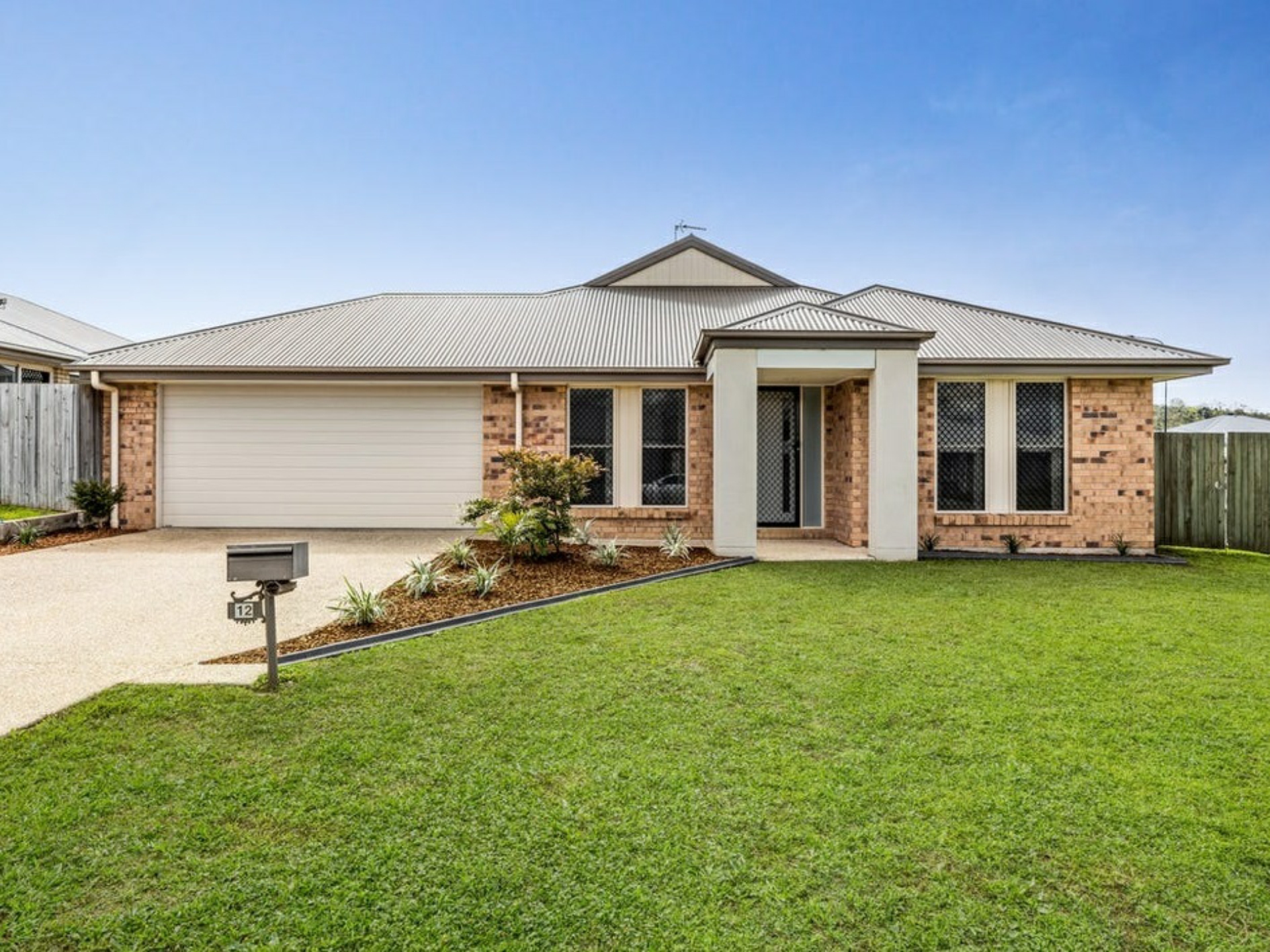 12 Lila Drive, COTSWOLD HILLS