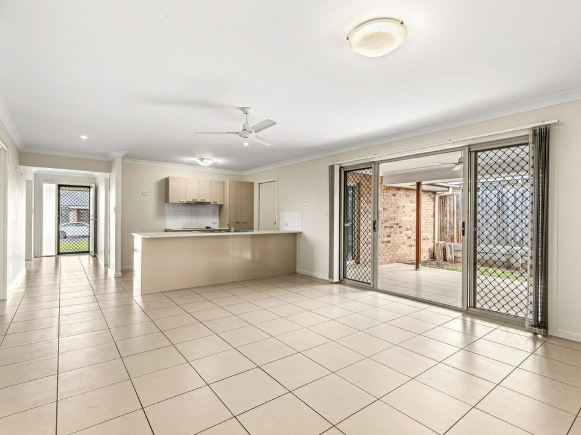 12 Lila Drive, COTSWOLD HILLS