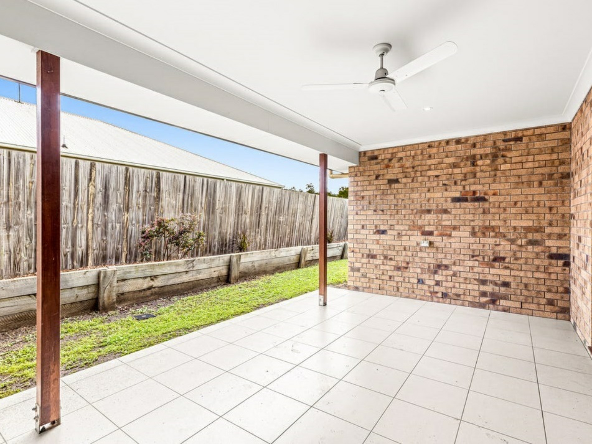 12 Lila Drive, COTSWOLD HILLS