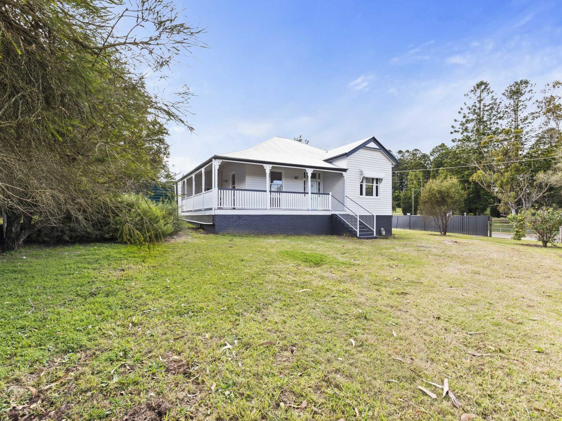 61 Hogg Street Cranley QLD