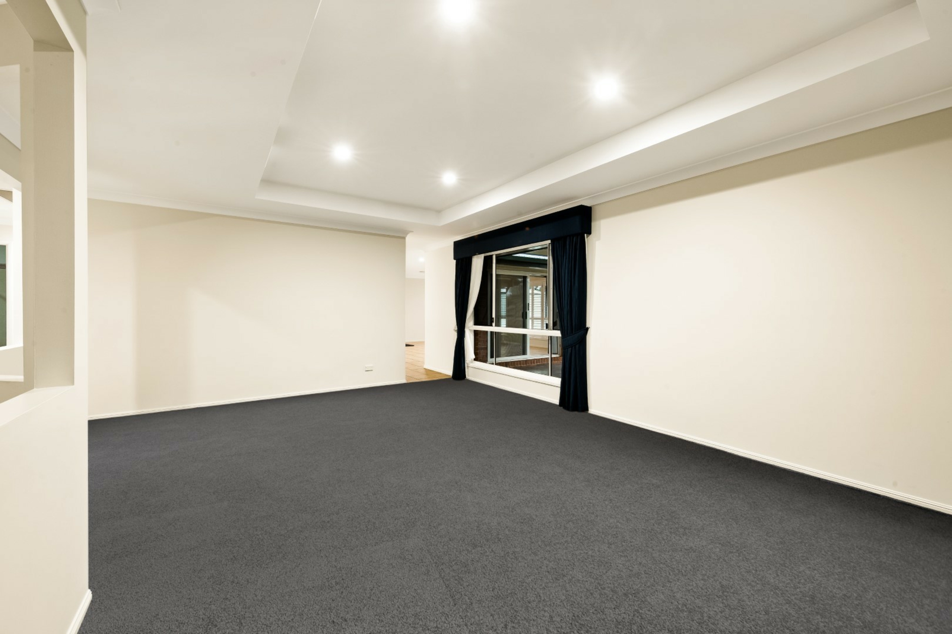 15 Banksdale Drive, MIDDLE RIDGE