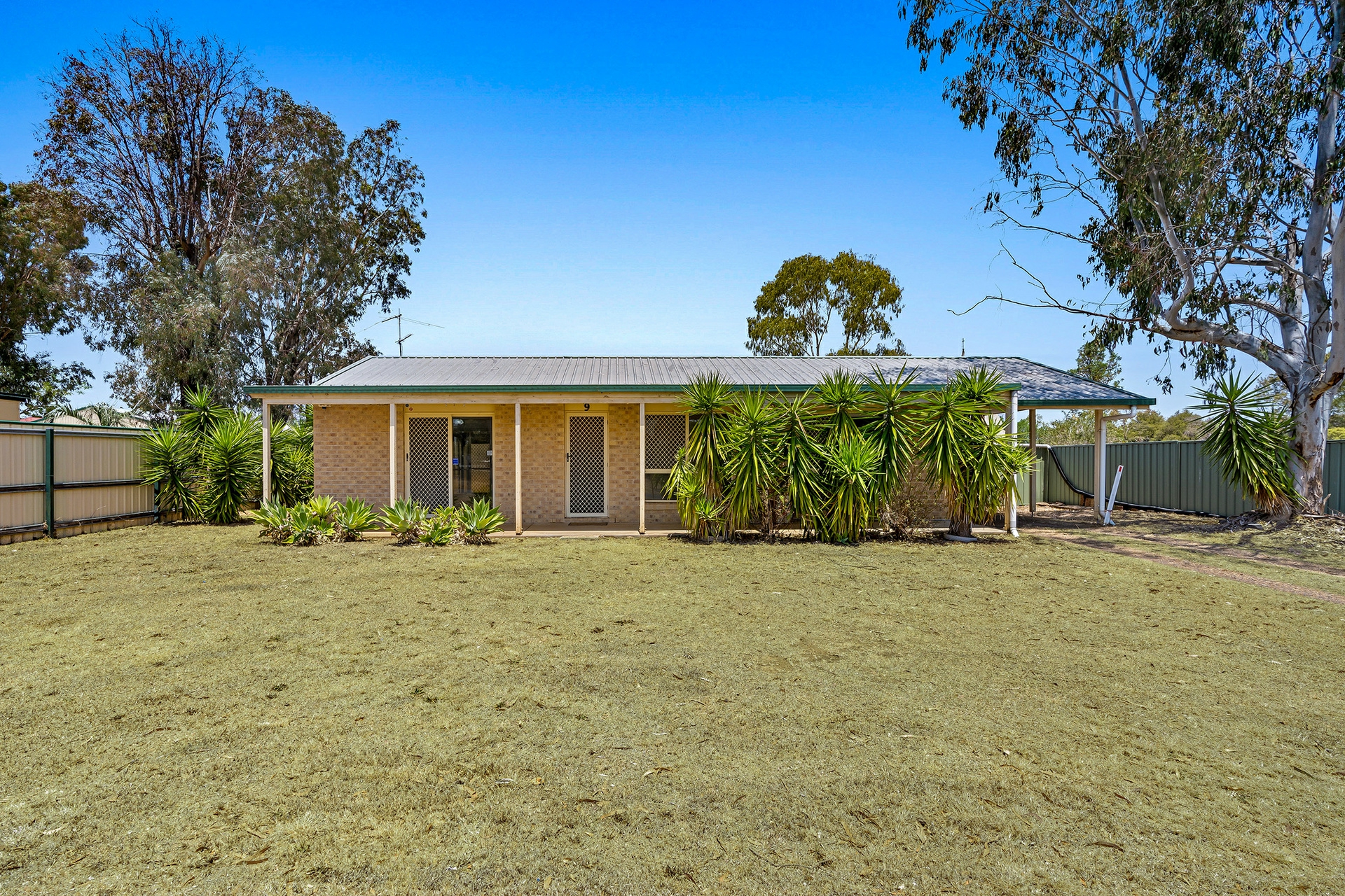 9 George Street, CAMBOOYA