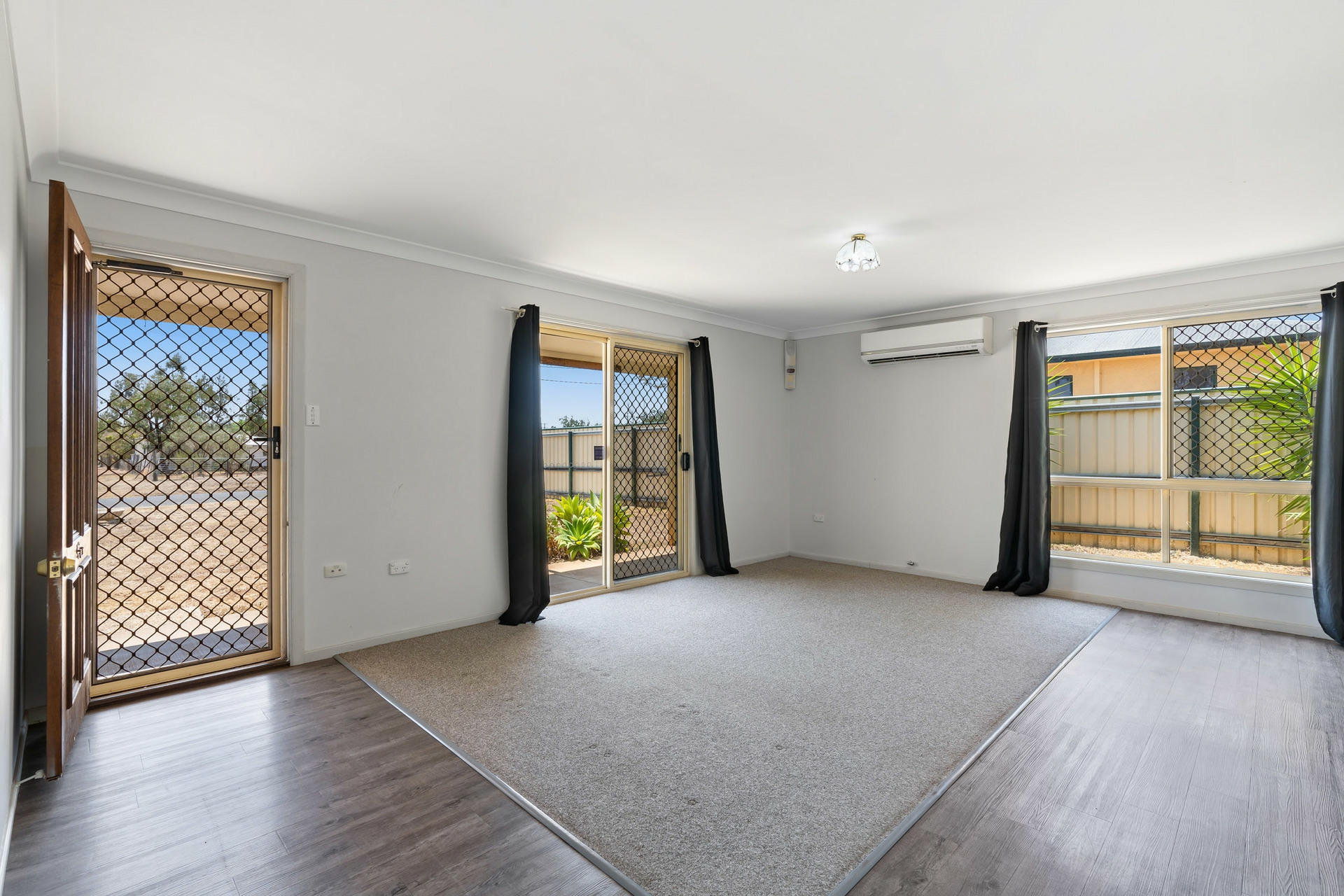 9 George Street, CAMBOOYA