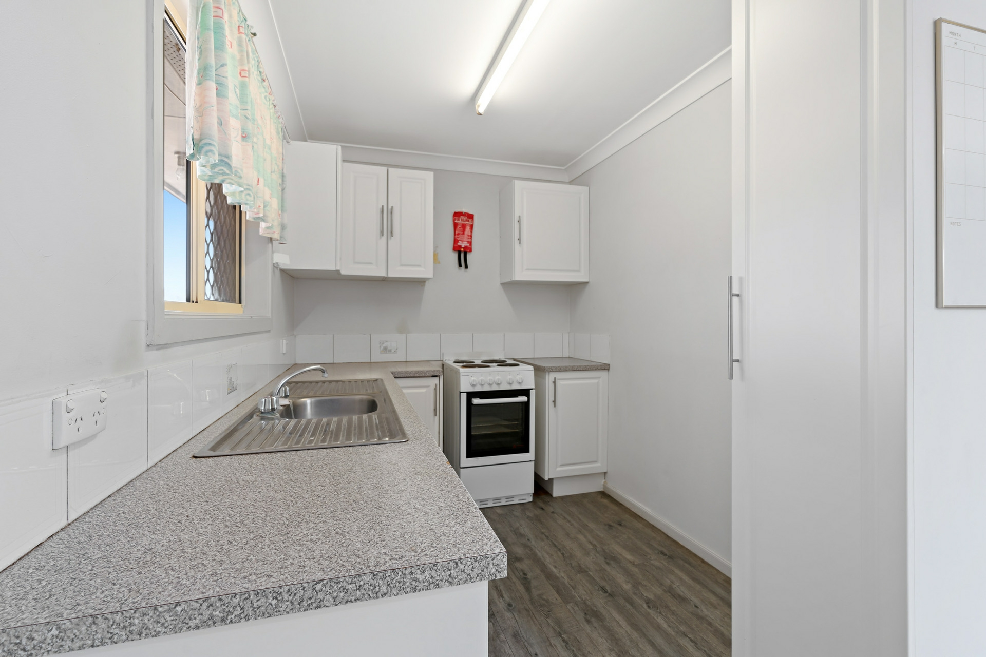 9 George Street, CAMBOOYA