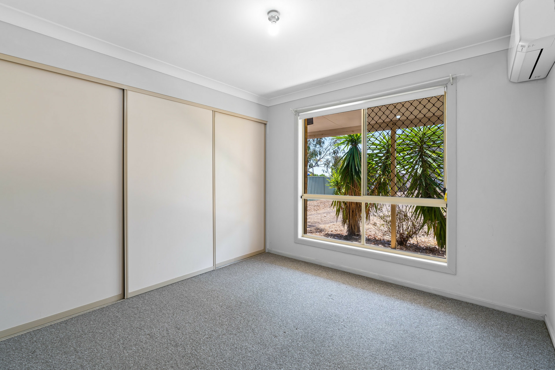9 George Street, CAMBOOYA