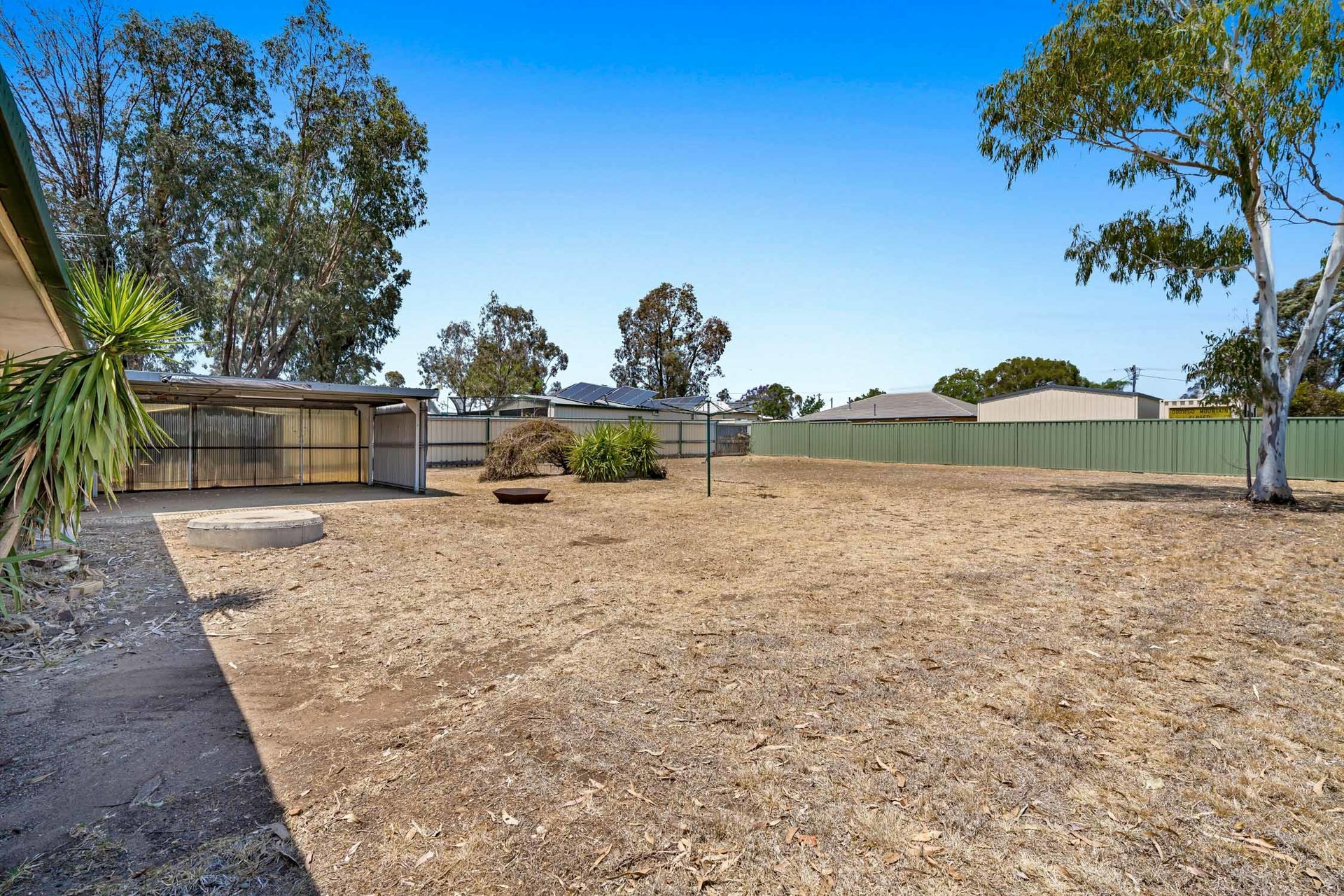 9 George Street, CAMBOOYA