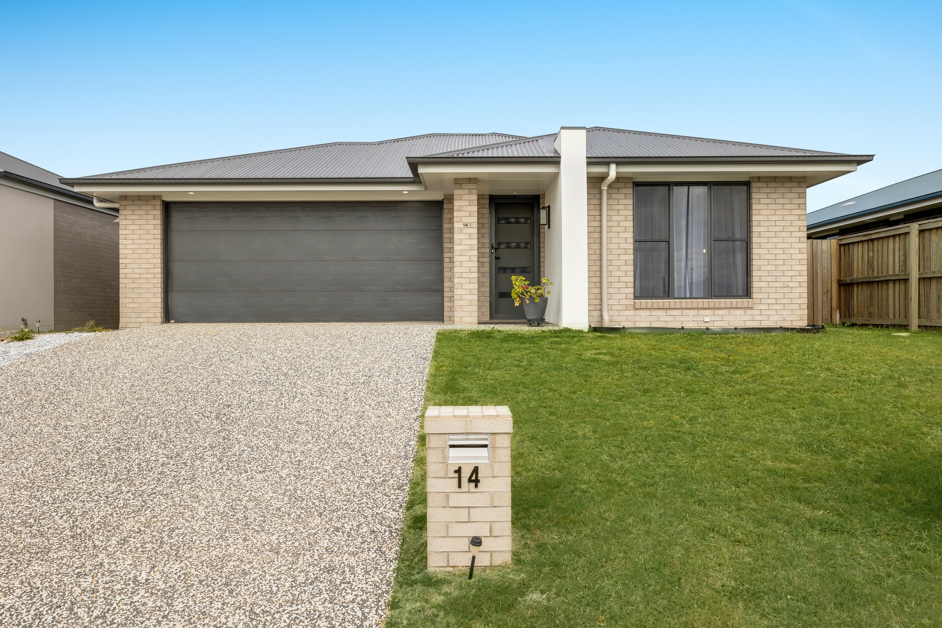 14 Whitewood Way, Cotswold Hills