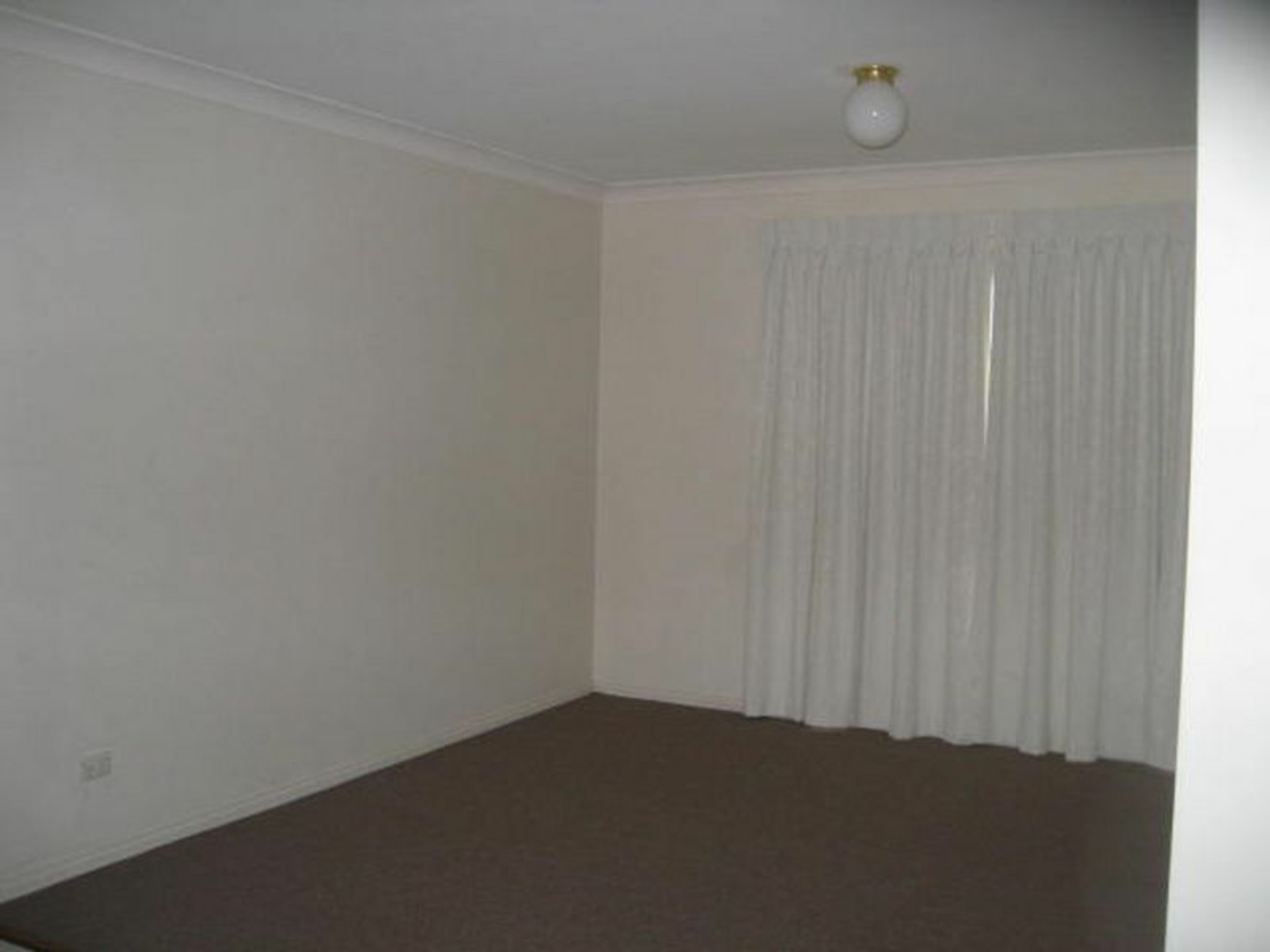 112 Hursley Road, NEWTOWN