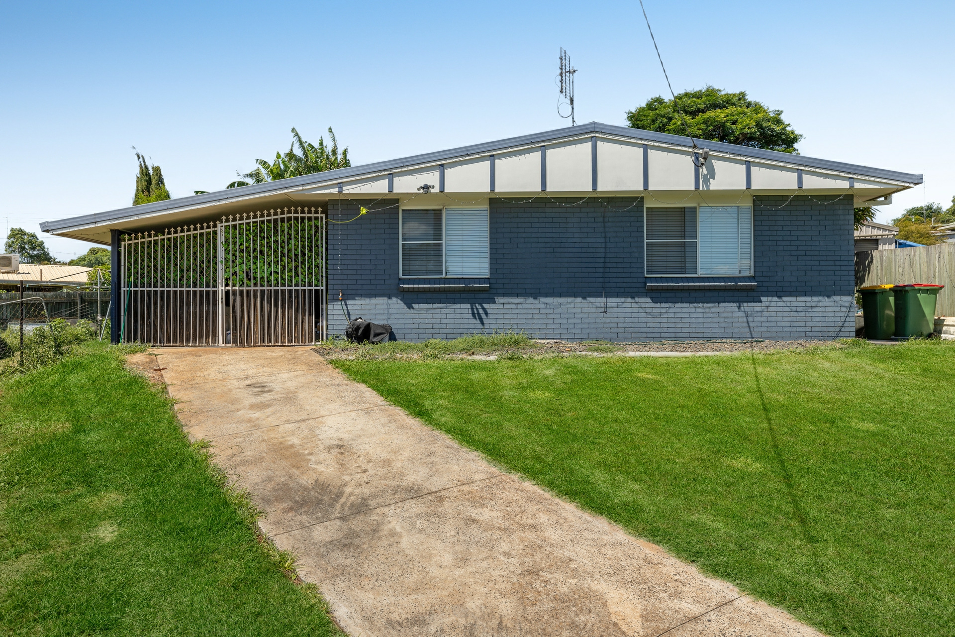 2 Wilga Court, Newtown