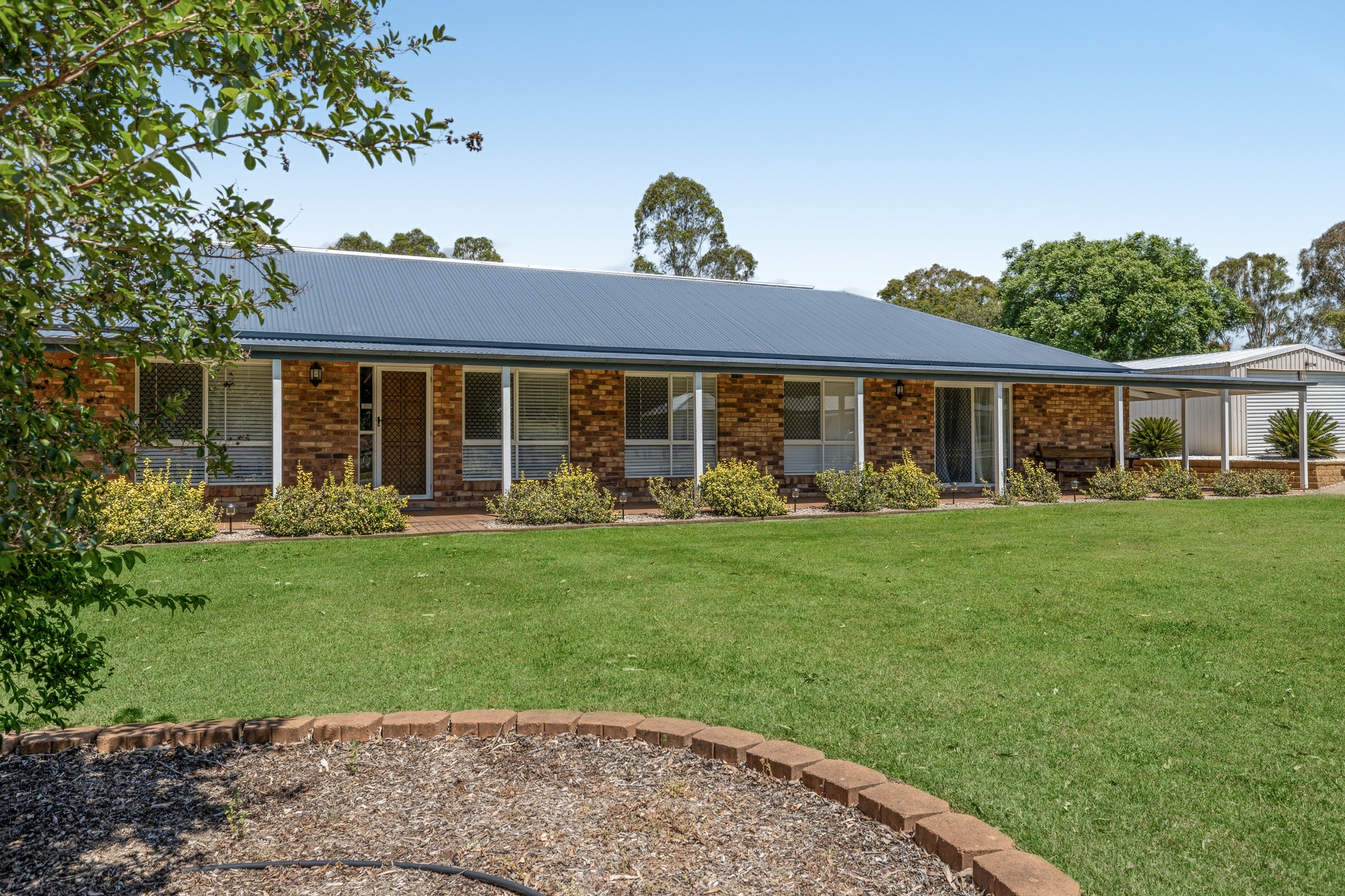 4 Rebecca Street Glenvale QLD