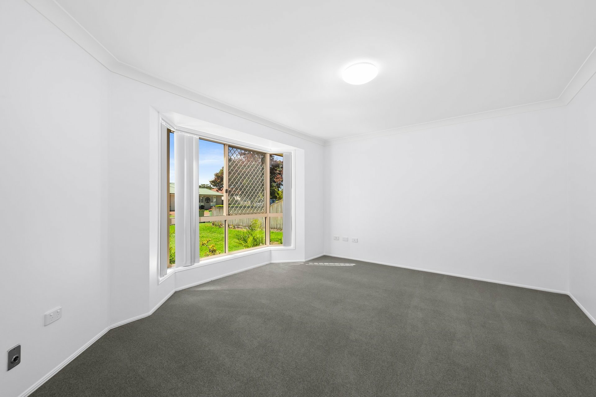 8 Elvery Court, MIDDLE RIDGE