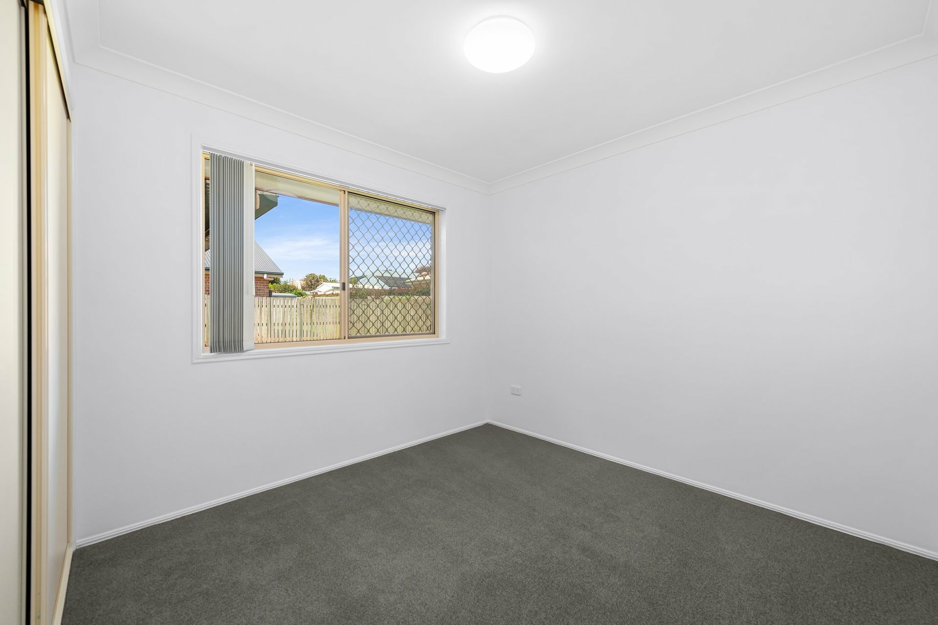8 Elvery Court, MIDDLE RIDGE