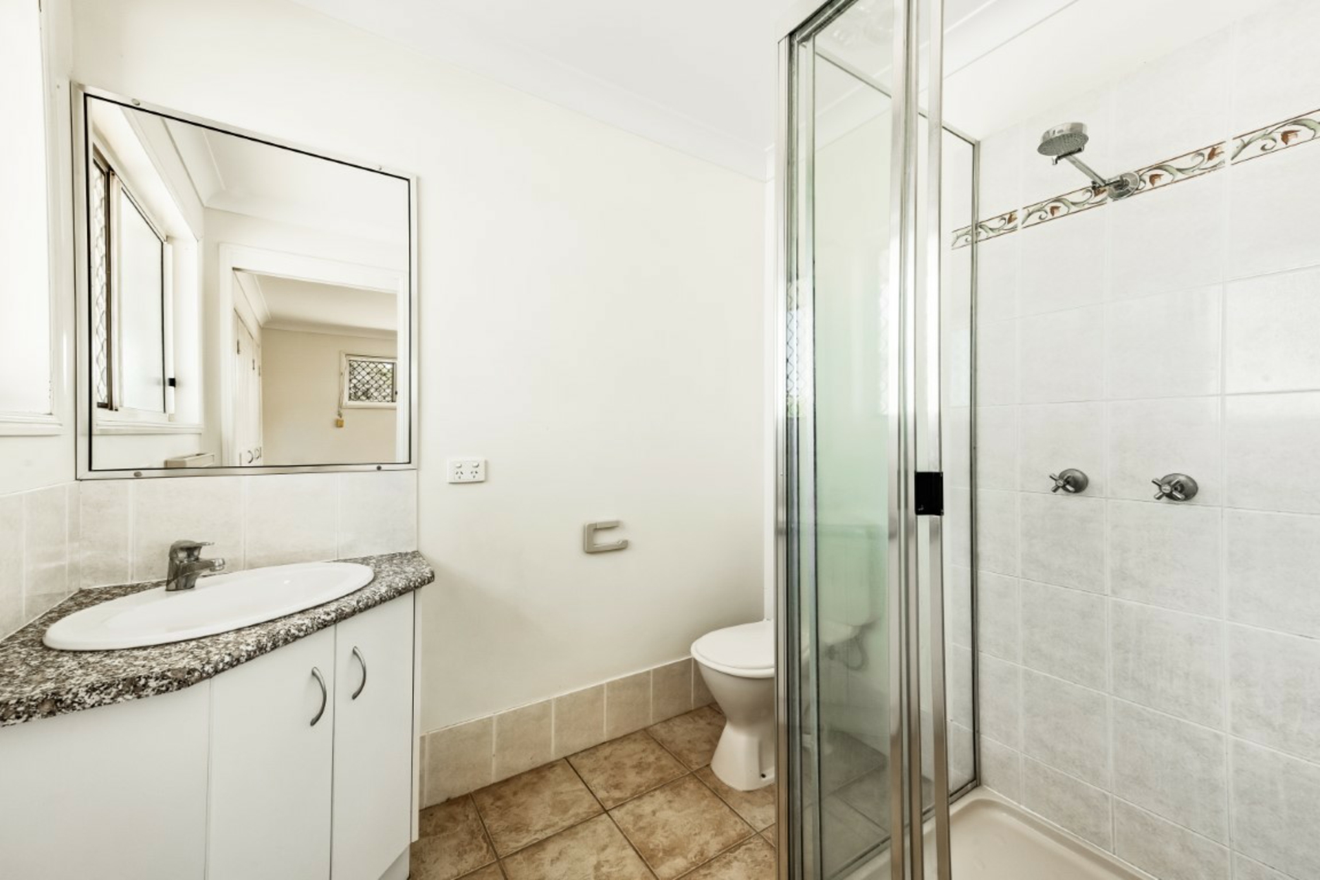 2/4A Blake Street, WILSONTON