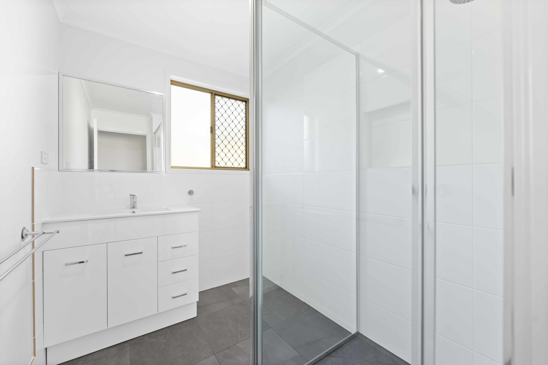 2/16 McIvor Street, KEARNEYS SPRING