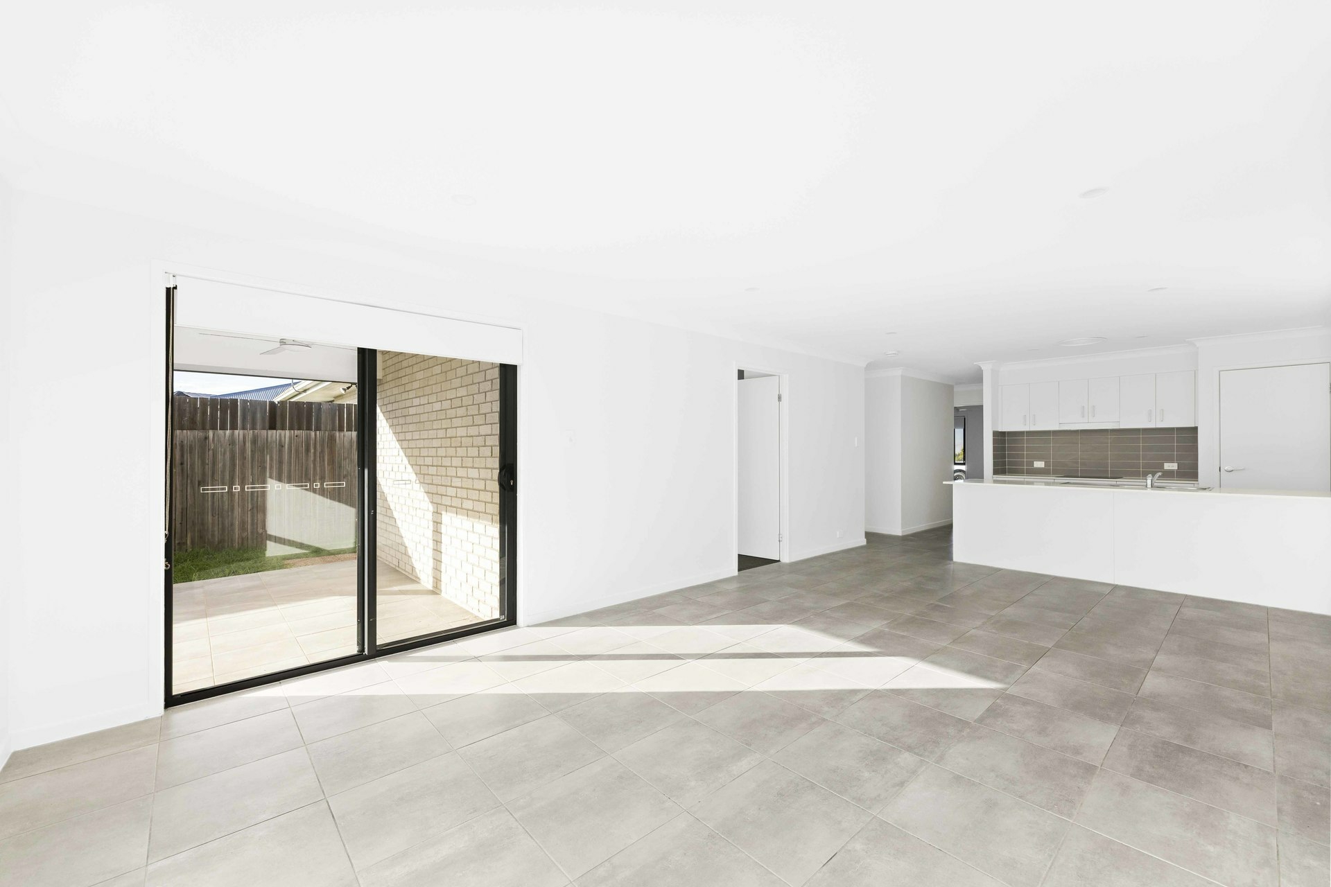 2/83 Sanctuary Drive, CRANLEY
