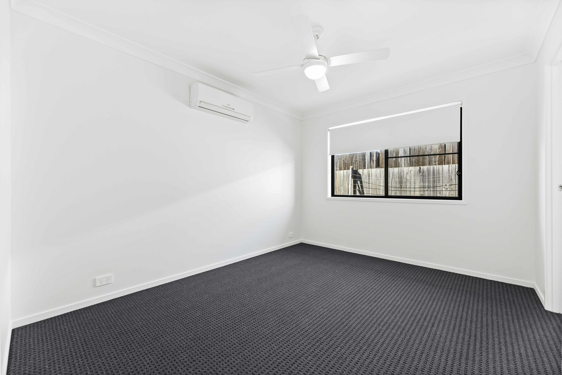 2/83 Sanctuary Drive, CRANLEY