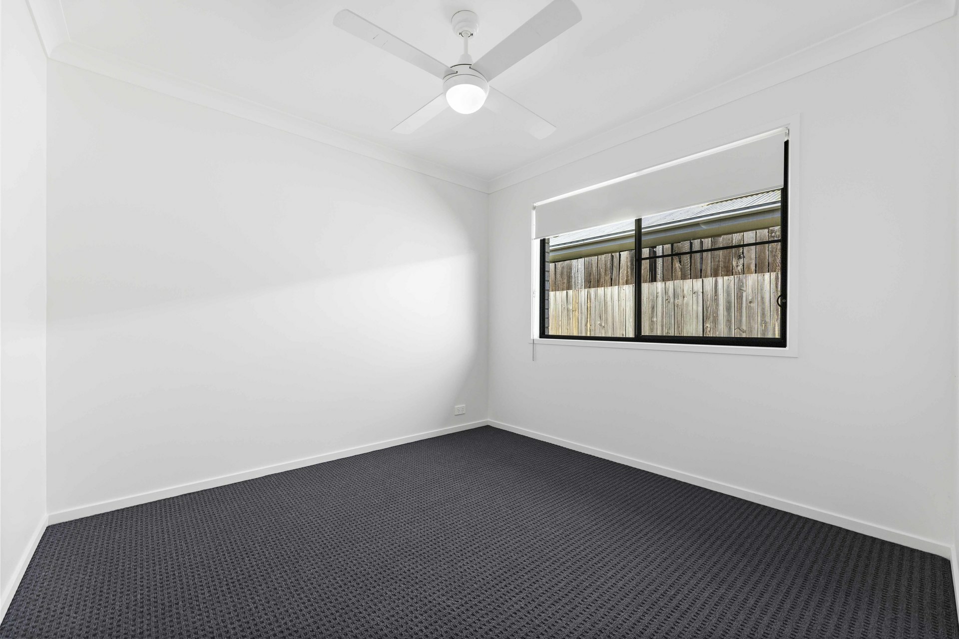 2/83 Sanctuary Drive, CRANLEY