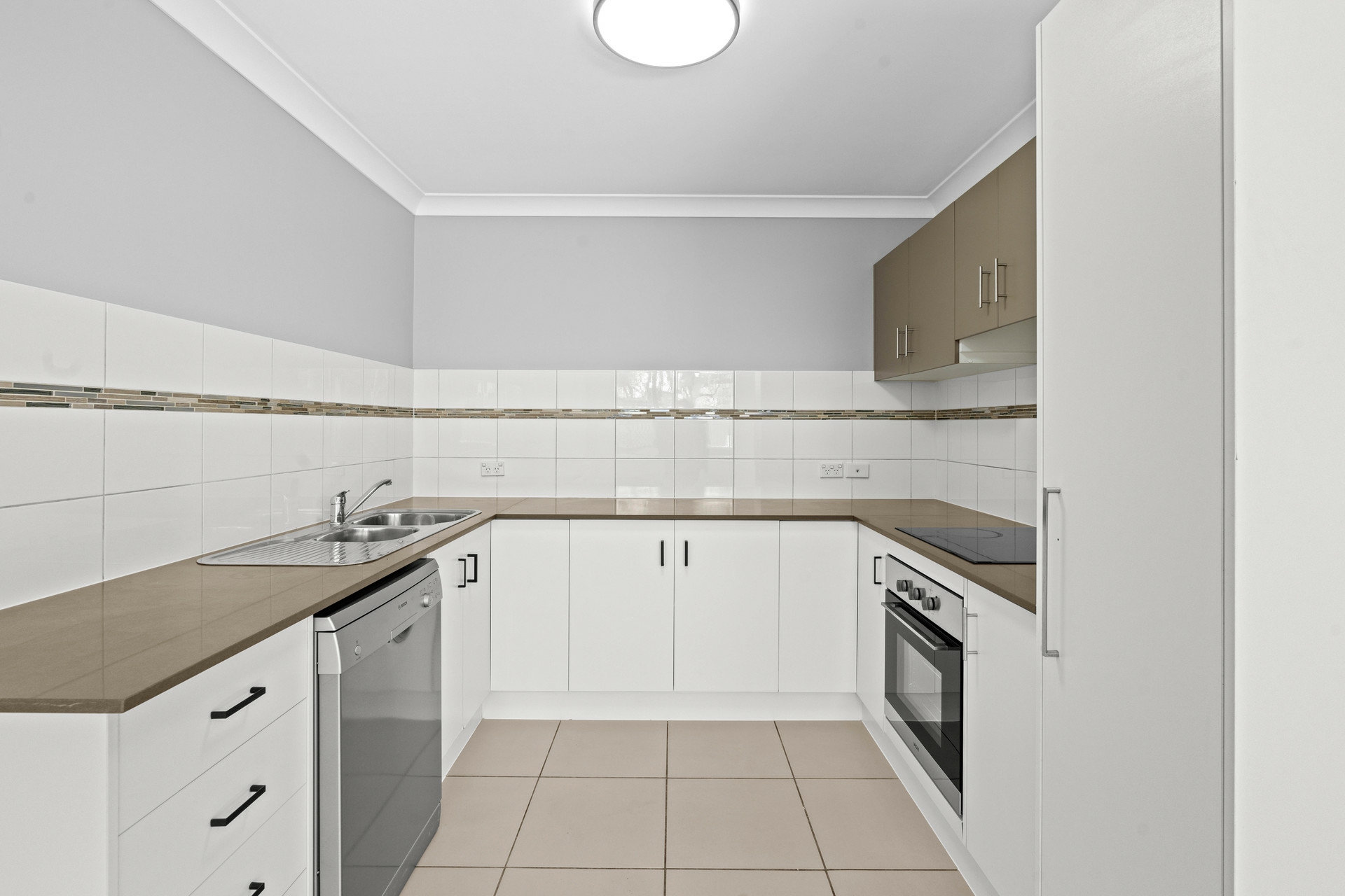 4/303 Bridge Street, NEWTOWN
