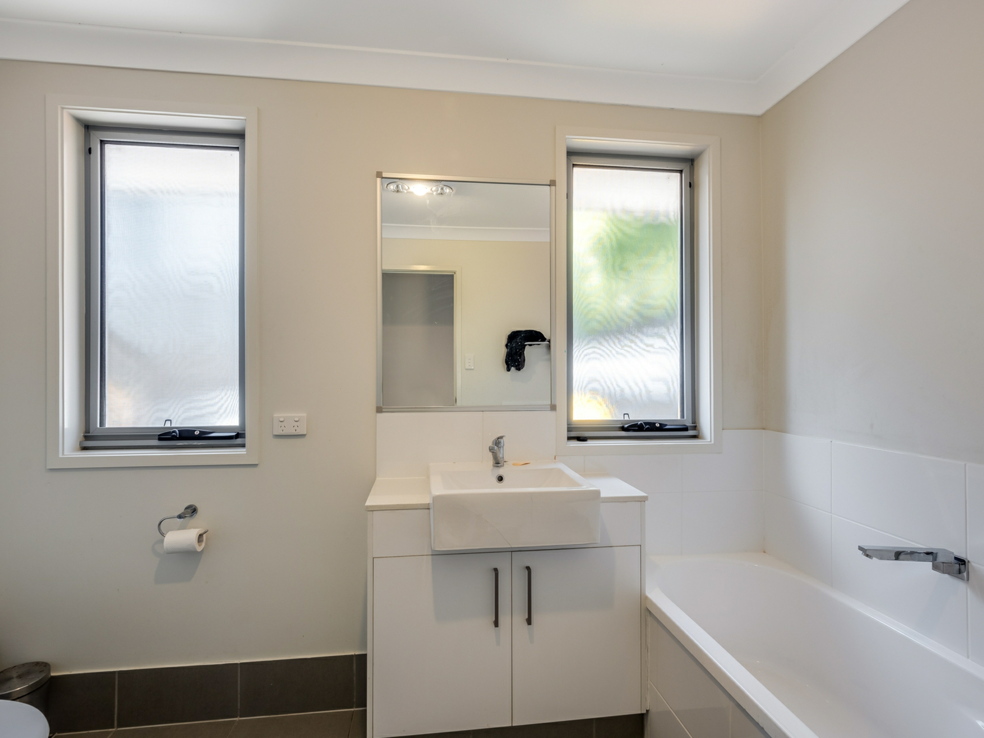 2/7 Felix Street Cranley QLD
