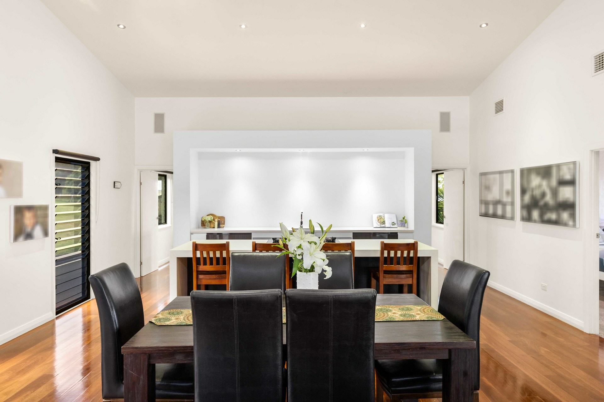 20 Calcutt Road — photo 3 of 30