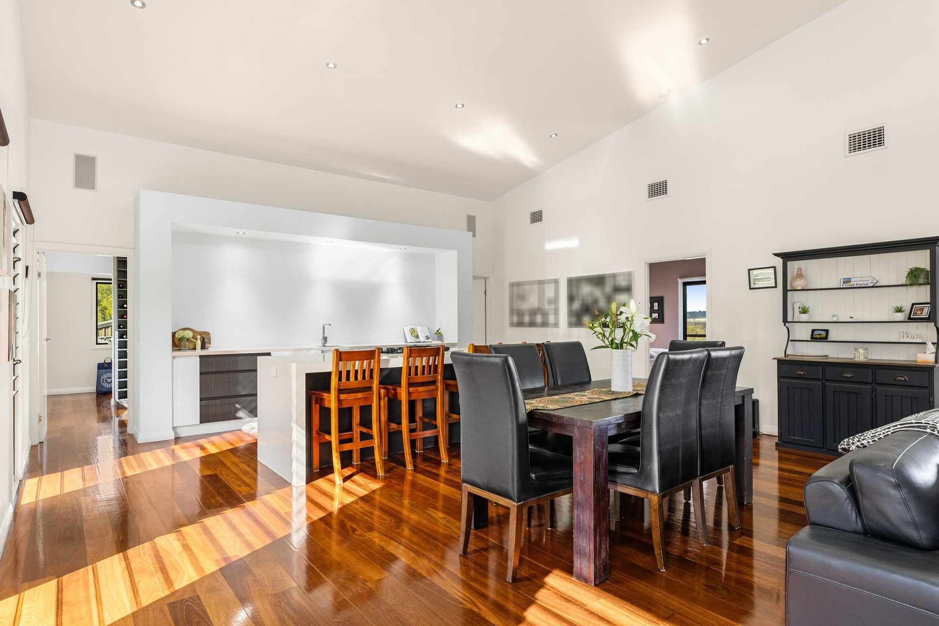 20 Calcutt Road — photo 4 of 30