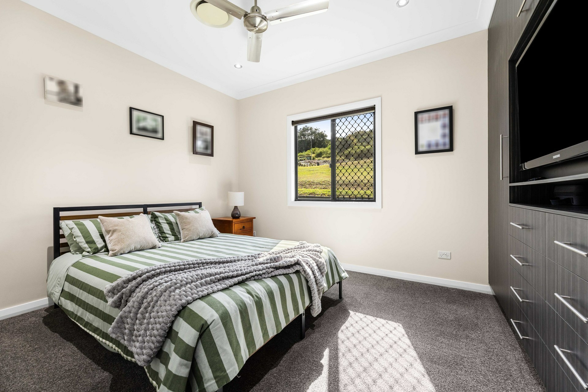 20 Calcutt Road — photo 8 of 30