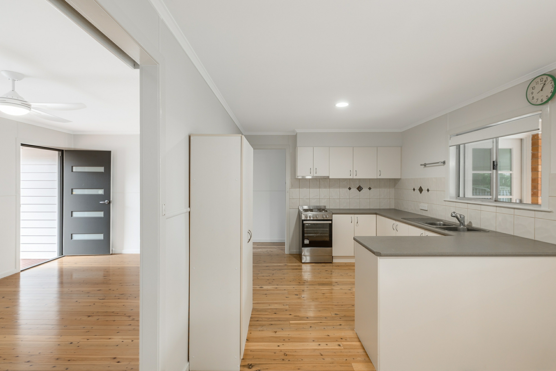 53 Rowbotham Street — photo 7 of 17