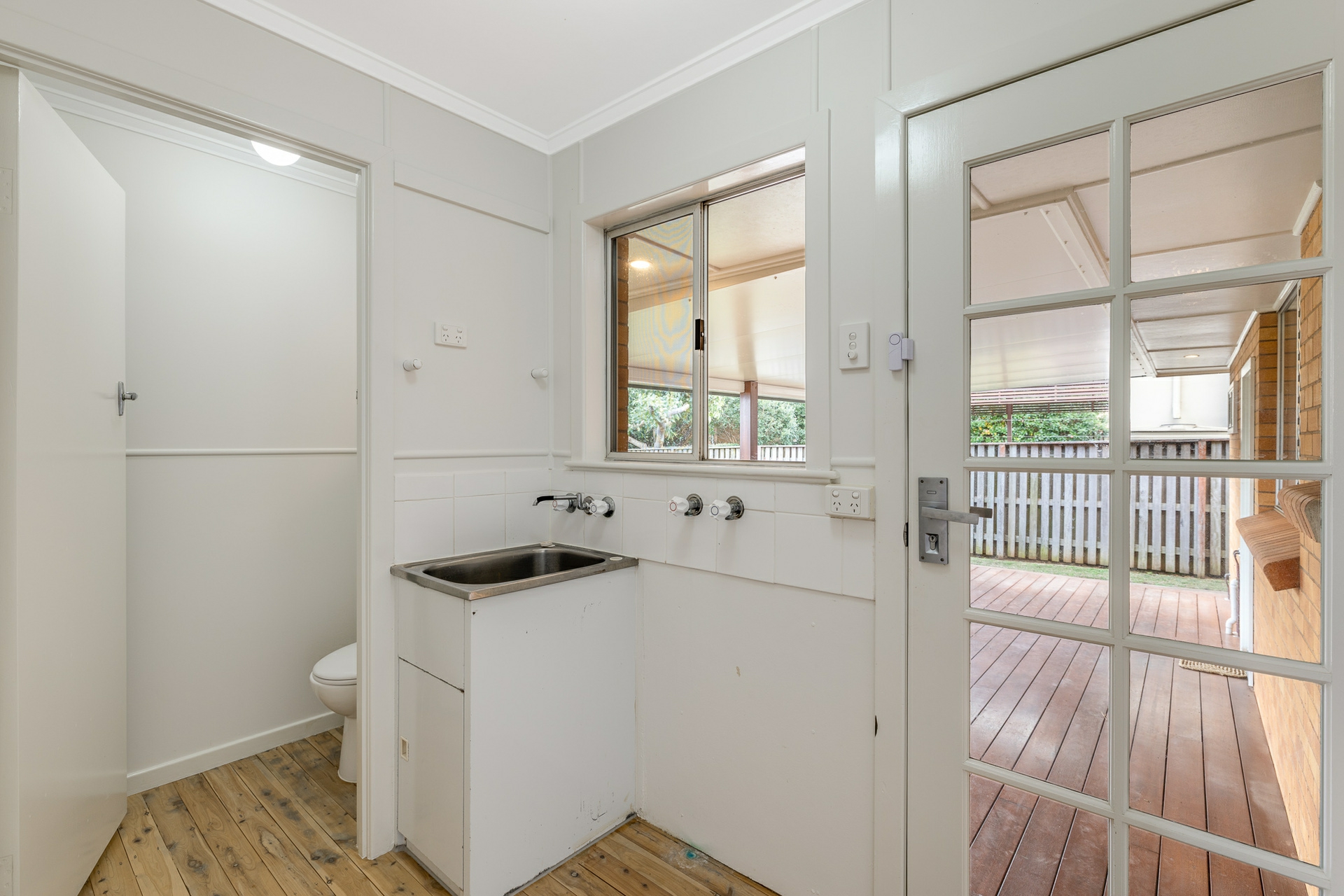 53 Rowbotham Street — photo 15 of 17