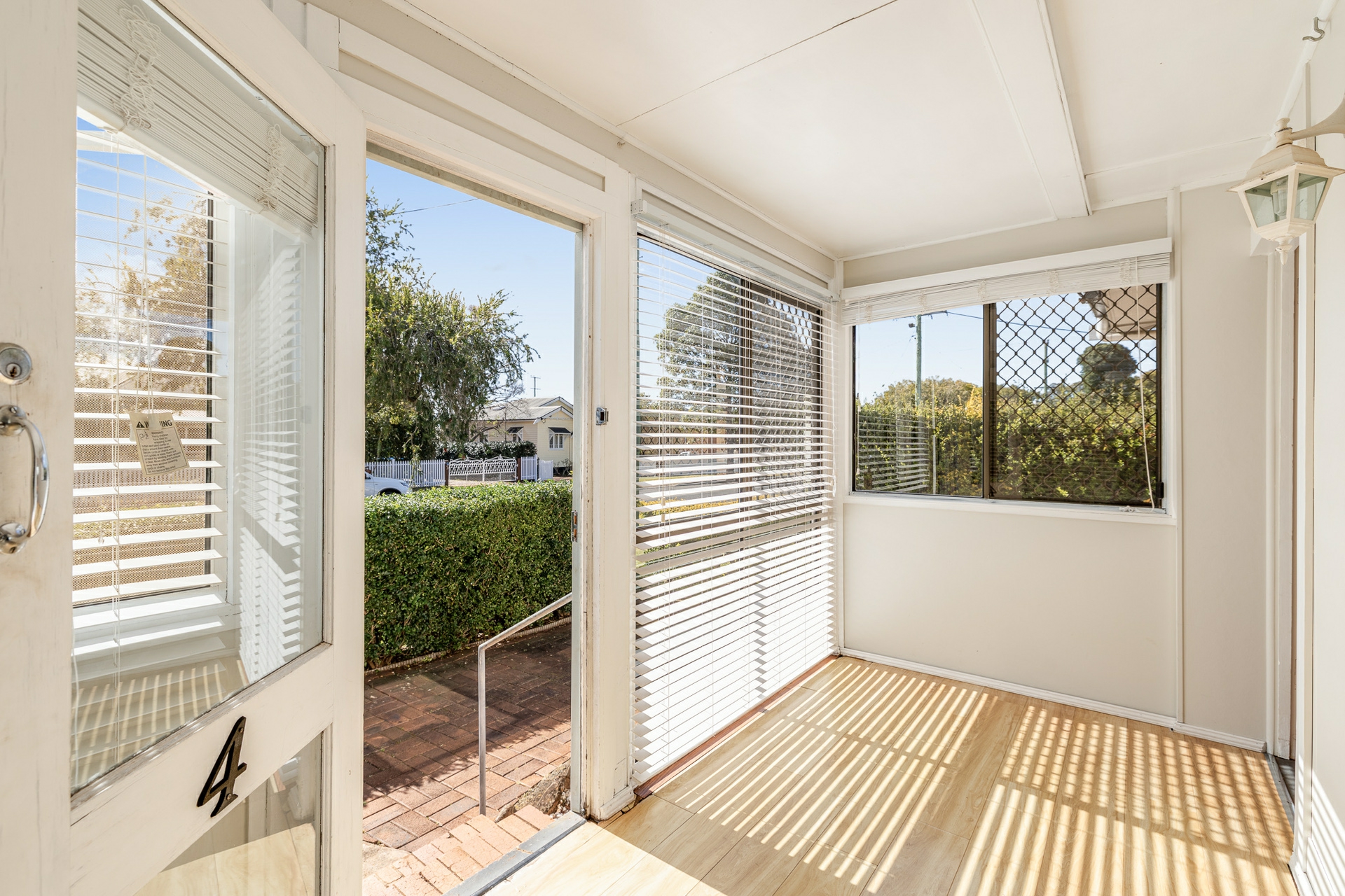 4 Wombyra Street — photo 2 of 10