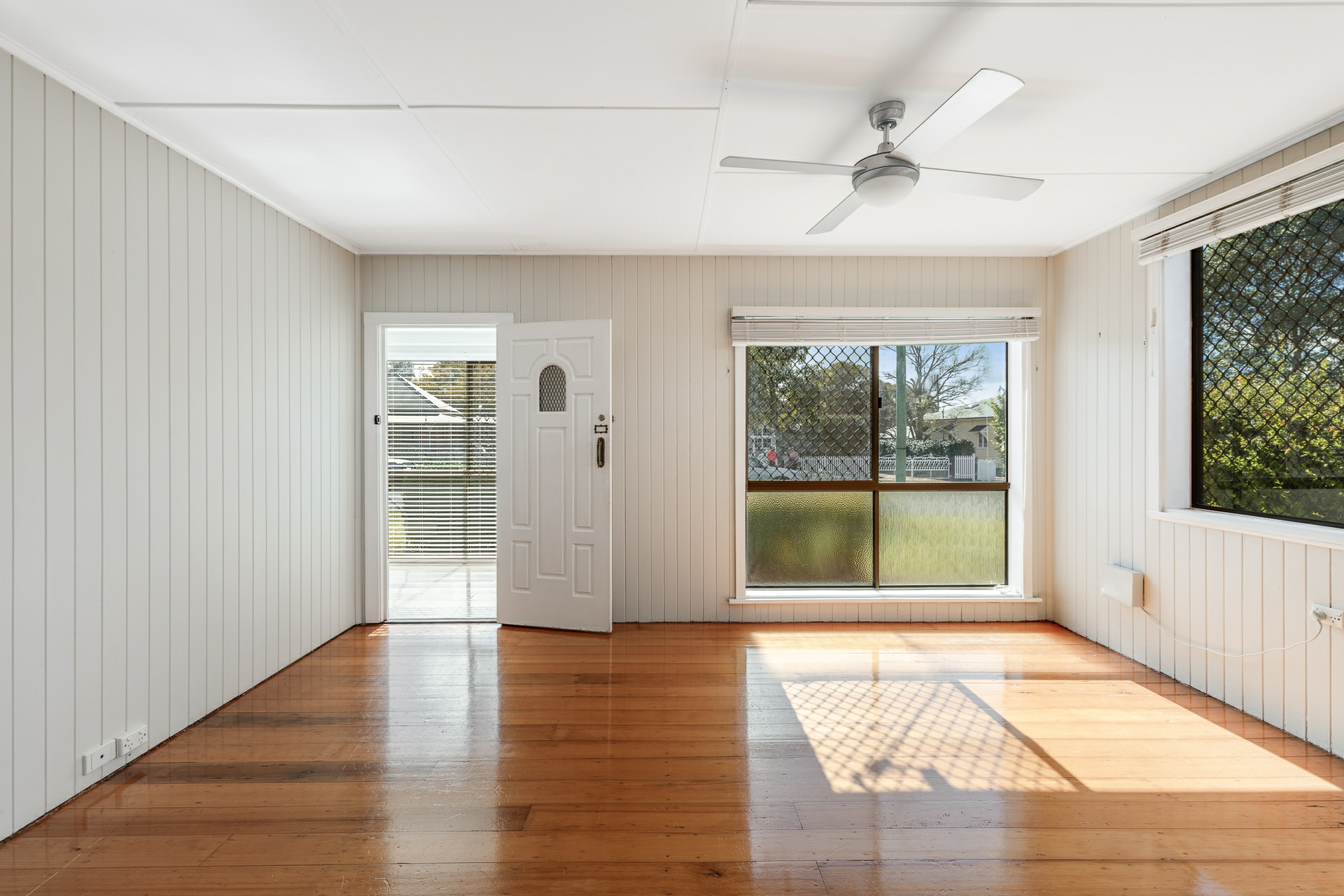 4 Wombyra Street — photo 3 of 10
