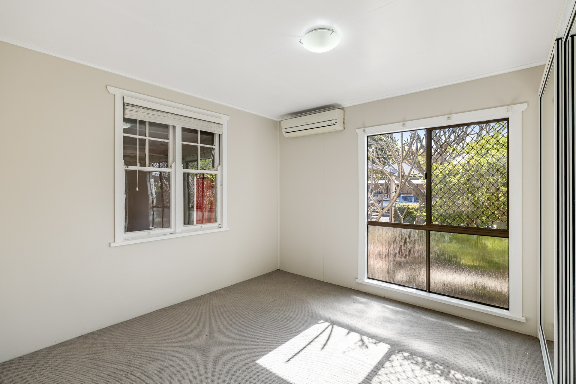4 Wombyra Street — photo 7 of 10