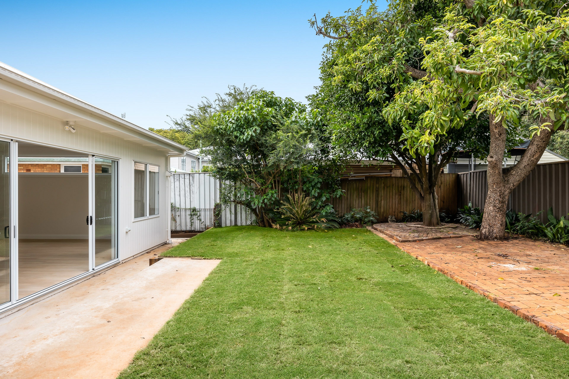 6 Loye Street — photo 19 of 25