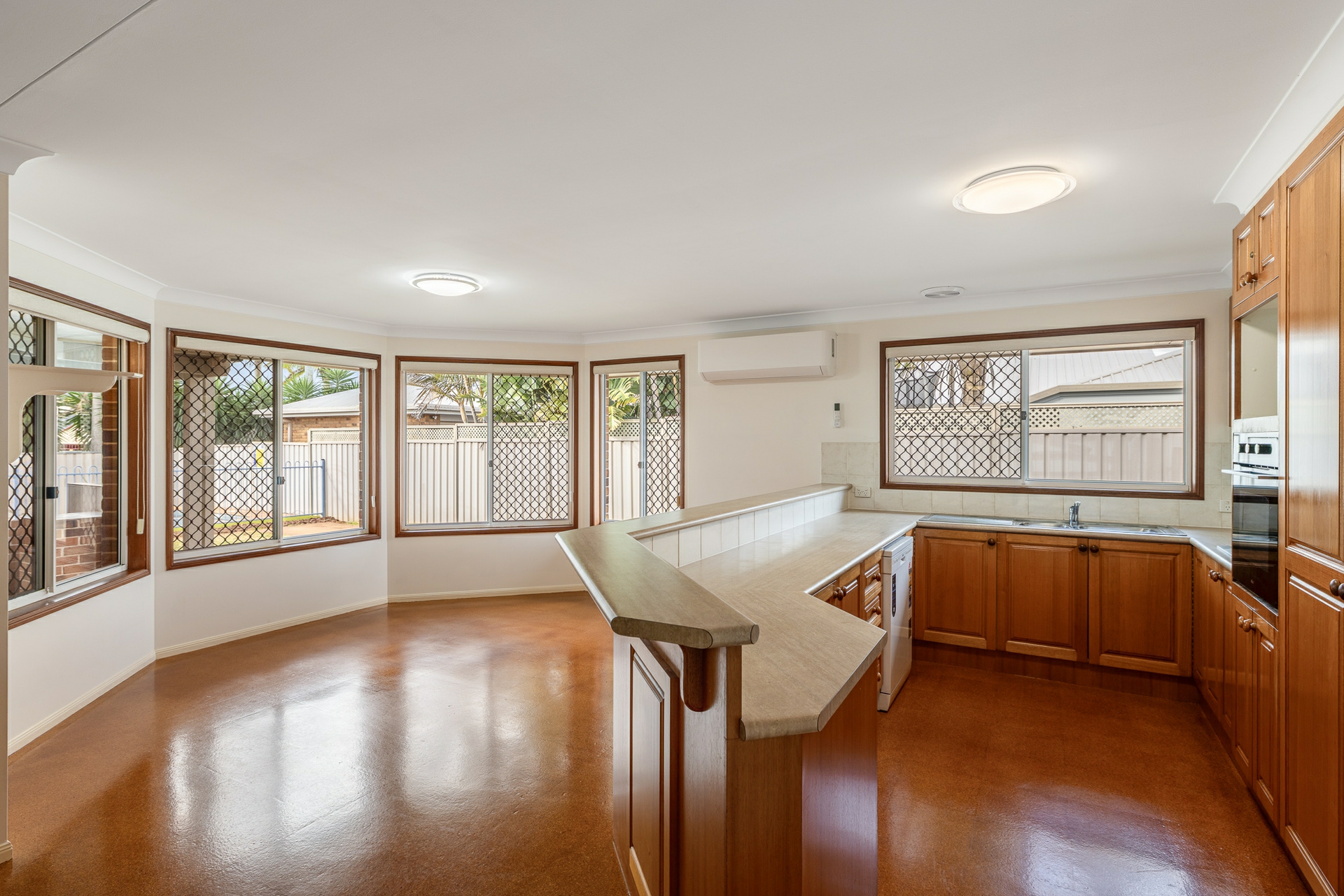 11 Jonquil Court — photo 3 of 20