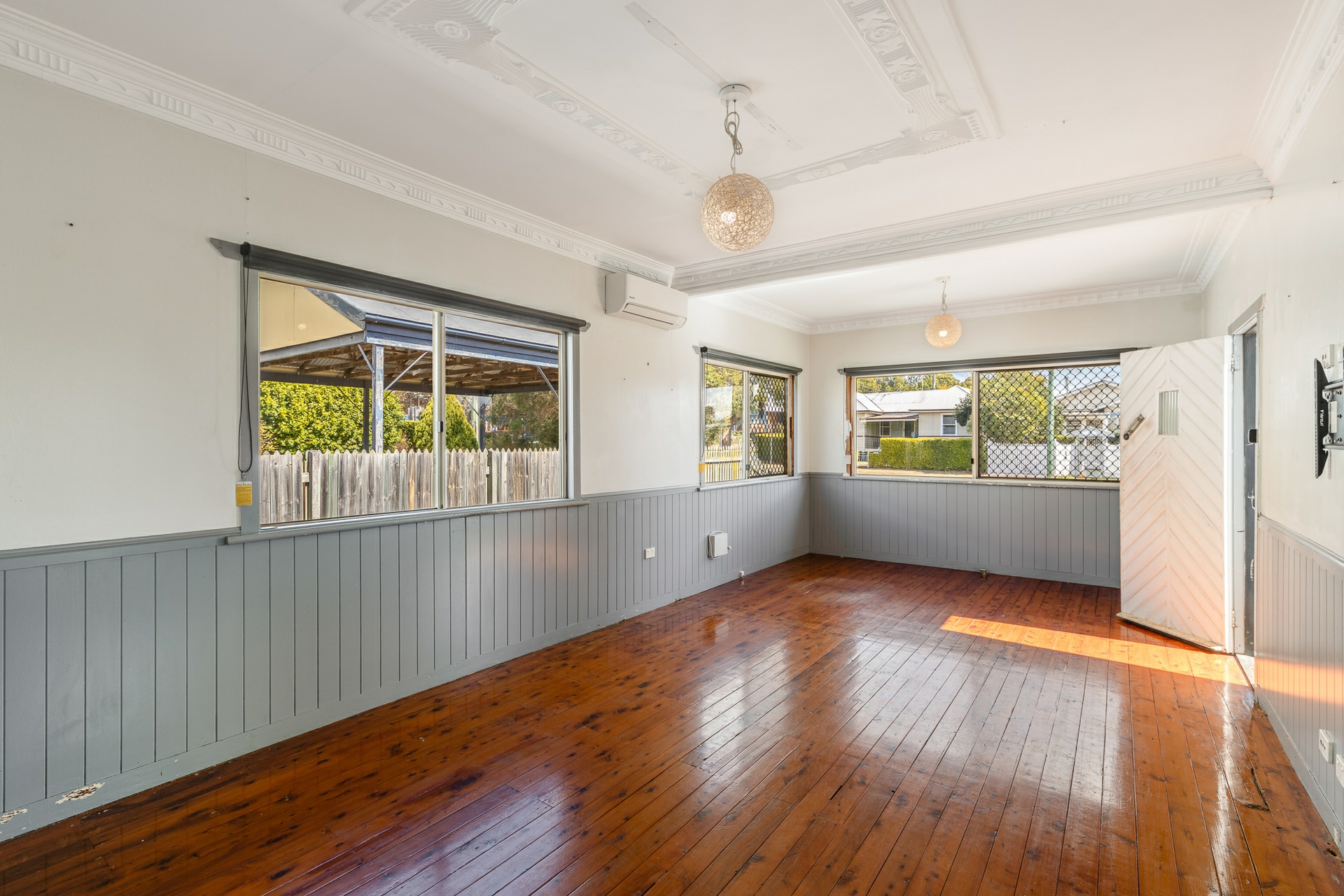138 Holberton Street — photo 3 of 13