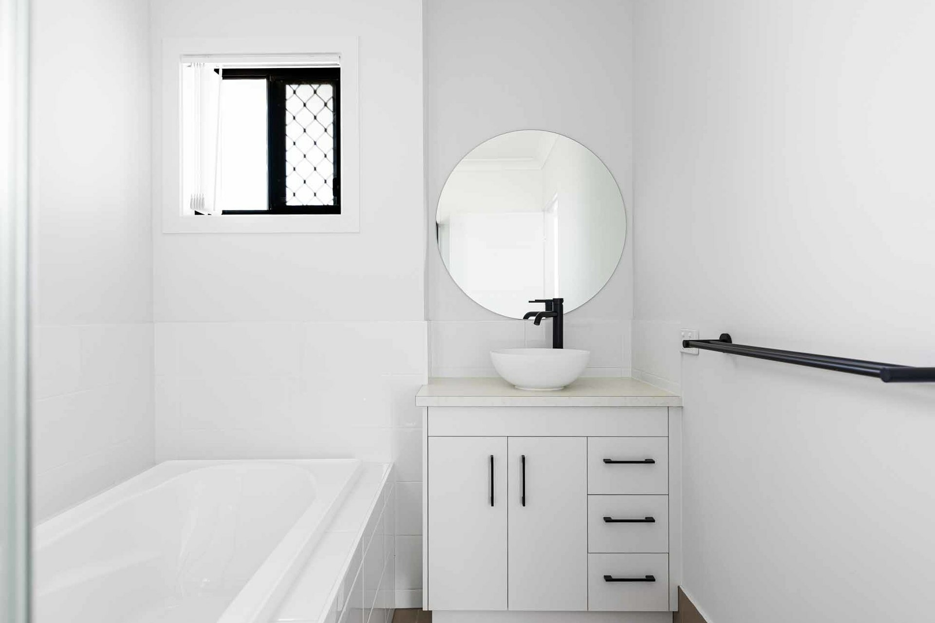 32 Aquila Drive — photo 10 of 18