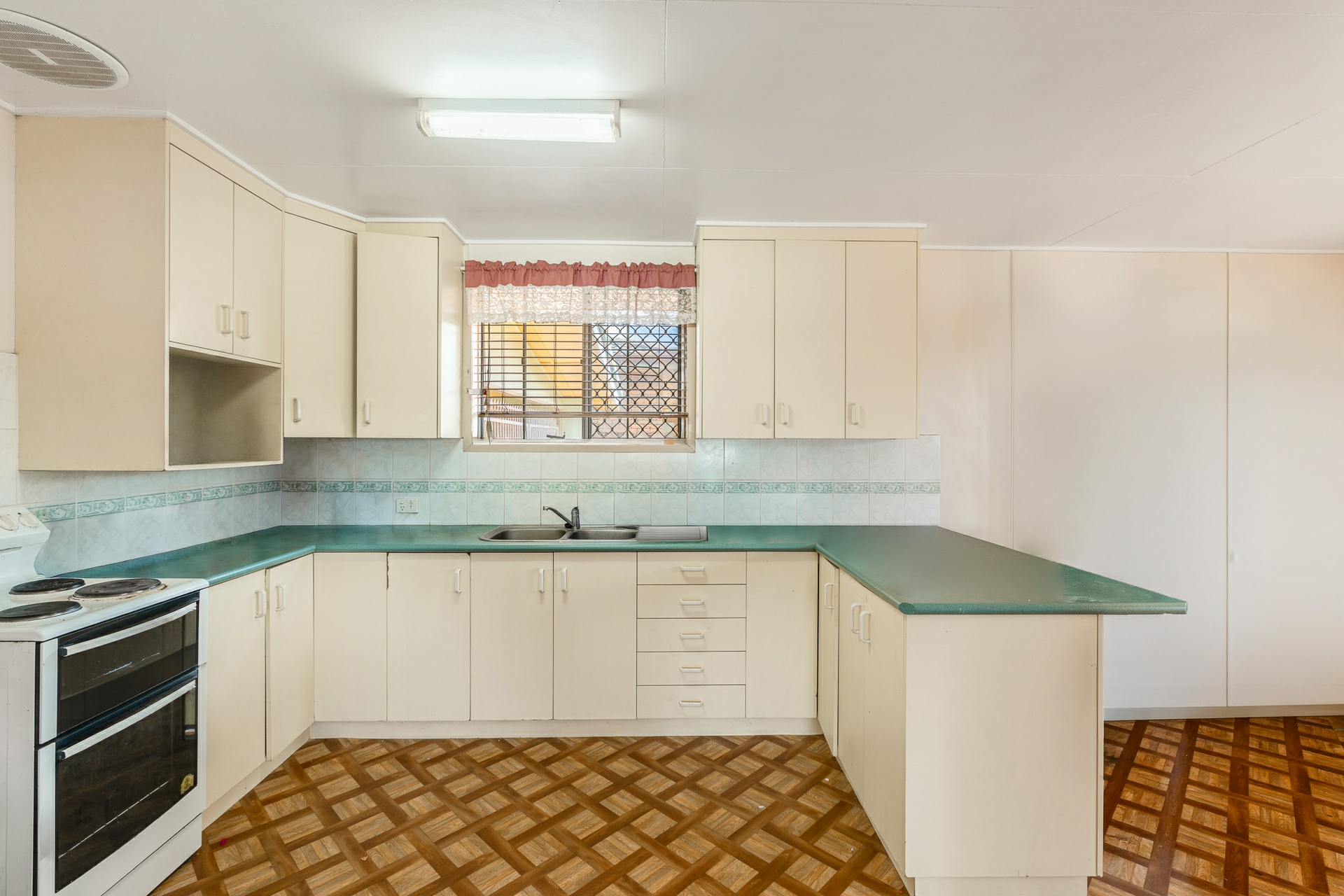 2 Doherty Street — photo 5 of 8