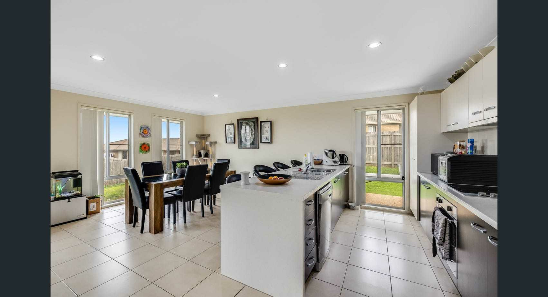 26 Cashmore Street — photo 2 of 11
