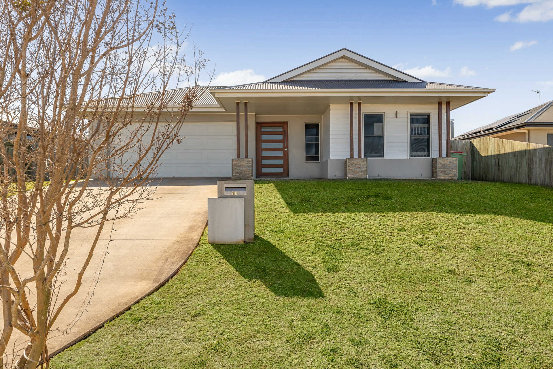 10 MacGregor Avenue — photo from LJ Hooker Toowoomba